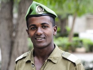 Emanuel Pasana, first Ethiopian Officer from Garin Nahal