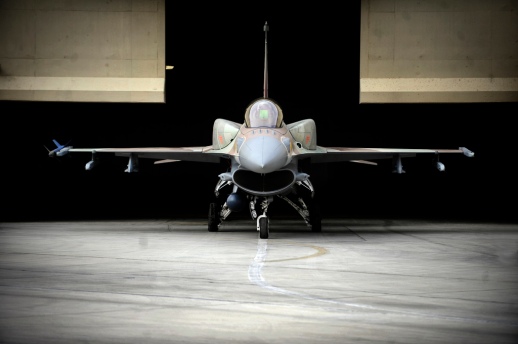 F-16I "Sufa" Awaits Departure at the Hanger